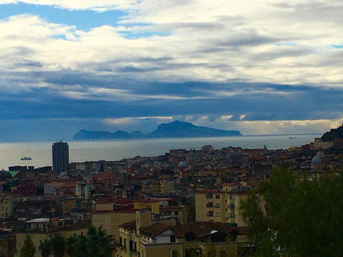 Vico Longo 25 Napoli